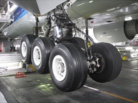 ANA、ボーイング777型機に最新構造タイヤ－年間ドラム缶539本の燃料削減へ