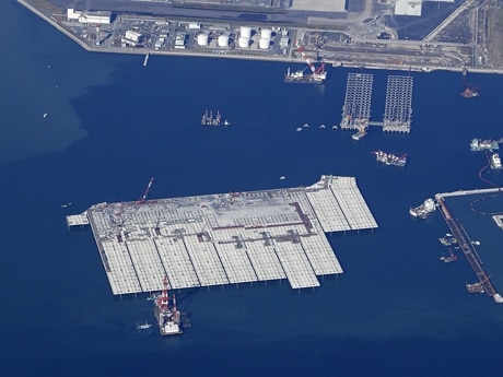 冬空の下、羽田空港新滑走路の建設工事進む－年末年始も24時間態勢で