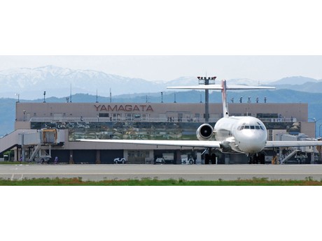山形空港フェスティバルで「ナイトツアー」－空の日・空の旬間イベント
