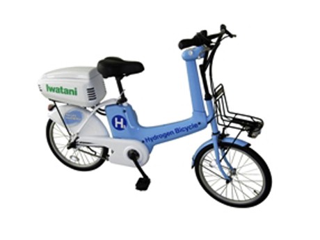 関西空港で「水素自転車」実証実験－岩谷産業の小型燃料電池搭載車