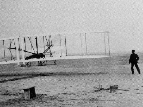 ライト兄弟による初の動力飛行から106年－国内では大規模イベントなし