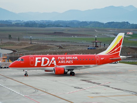 FDAとJAL、業務提携とコードシェア運航検討へ－国内7空港でのハンドリング協力も