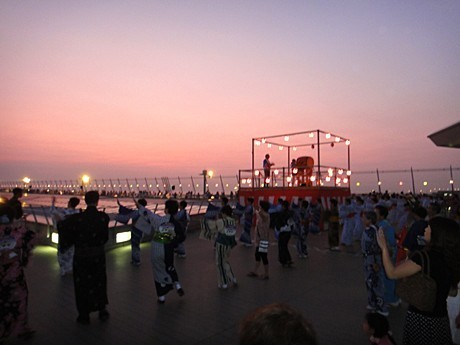 Bon Dance with Closest Proximity to Operating Aircraft Held at Centrair's Sky Deck