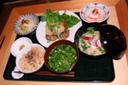 1月7日は七草の日－赤坂のレストランで限定「七草がゆランチ」