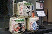 赤坂の和食店「炭火 炬屋」が2周年－蔵元からの化粧樽飾る