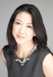 赤坂のサントリーホールで紺野美沙子さんが朗読会－被災者招待も