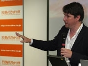 ピクサー社のマットペインターがデジハリ大で講演