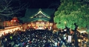 神田明神、初詣客とともに新年を祝う様々な儀式
