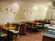 メード喫茶「くろすろ～ど」、リフレと合併で一時閉店