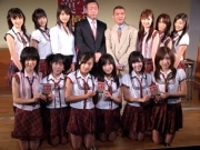 AKB48、津川教授を迎え特別授業を開催－DSソフトの発売で
