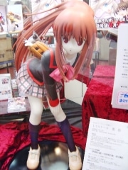 コトブキヤ、オークション出品中の等身大フィギュアを展示