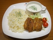 「とらのあな」ネコ喫茶、アニメ「狼と香辛料」とコラボ・カフェ