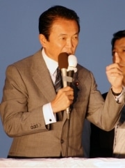 麻生首相、就任後初の街頭演説－秋葉原に来ると元気がでる
