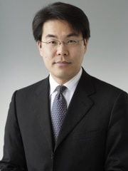 弥生社長、秋葉原で新シリーズをPR－ユーザーの生の声を収集