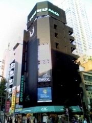 ヤマダ電機、九十九電機の民事再生スポンサーに－事業譲渡へ