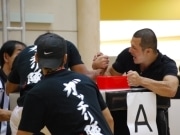 秋田でアームレスリング大会－全日本優勝者も参加