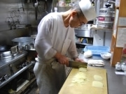 秋田のギョーザ職人、同店「秘伝レシピ」を公開－来店者に配布