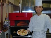 秋田県産フグを使った「フグピザ」、イタリア風居酒屋で人気に