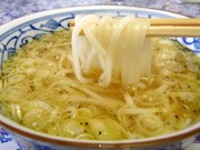 ラーメンみたいな稲庭うどん、1年で5万食販売－レモン入り新商品も