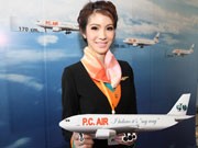 タイの新航空会社「PCエアー」、ニューハーフのCA3人を初採用