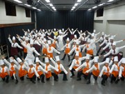 「男の料理教室」テーマに創作ミュージカル－滋賀県民55人が出演
