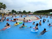 記録的猛暑で来場者数記録を更新－草津市ロクハ公園プール