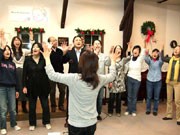 調布のゴスペル・クワイアが15周年コンサート－クリスマスの教会で