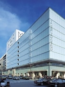 松屋銀座、15億円を投じファッション中心にリニューアル