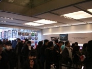 アップルストア銀座、初売りに300人が列－MacBookゲット客も