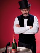 松屋銀座に仏靴ブランド「クリスチャンルブタン」－日本直営1号店