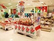 銀座に被災企業のご当地商品370品目－「鯨大和煮缶詰」「かもめの玉子」も