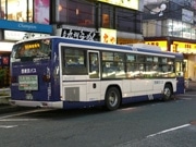 多摩バスカラーの西東京バスが登場－バス運行事業移管で