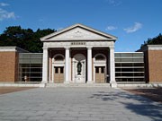 拓殖大学、創立110周年で「入学支援奨学金」－受験生を資金面で支援