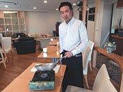 八王子のカフェで料理好きブログ家族「長澤家」が料理教室－チャーハン調理