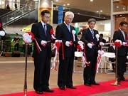 新商業施設「クイズモール博多」－モリモト社長らがテープカット