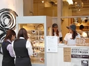居酒屋で人気の「ケンジーズドーナツ」、博多駅前に初の常設店
