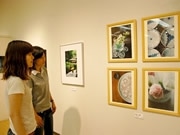女性限定の写真教室が作品展－「ほほえみの瞬間」テーマに