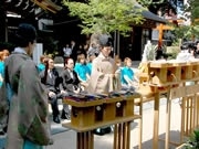 櫛田神社で「くし感謝祭」－使い古いされた521本のくしを供養
