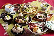 博多の台所・柳橋連合市場の直送御膳－旅行者に好評で春メニュー