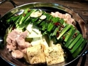 関内に和牛小腸を使った京風もつ鍋店－あっさり味で独自色