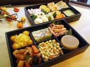 県内産食材で「おせち」－食材の8割以上を80キロ圏内で調達
