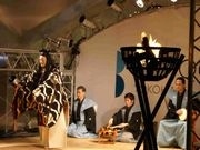 横浜ベイクォーター特設野外舞台で「薪能」－MM夜景を背景に