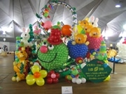 大さん橋で「海」をテーマにバルーンアート展－開港150周年をPR