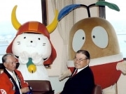 開国・開港150周年で「ひこにゃん」と「たねまる」が初顔合わせ