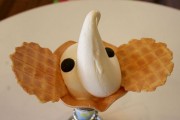 象の鼻カフェの「ゾウノハナソフト」「ゾウシャワー」が人気