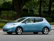 日産自動車が電気自動車「リーフ」を発表－2010年後半に発売