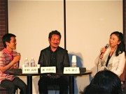 赤レンガ倉庫で横浜伝説の娼婦「ハマのメリー」写真展