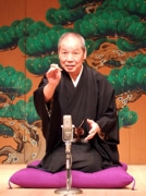 赤レンガで三遊亭圓窓師匠による親子で楽しめる「落語の授業」