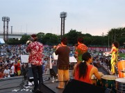 歴史ある野外フェス「本牧ジャズ祭」-ビーサン跳ばし世界選手権も