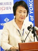 横浜市「林 文子」新市長が初登庁-就任後初めての記者会見も